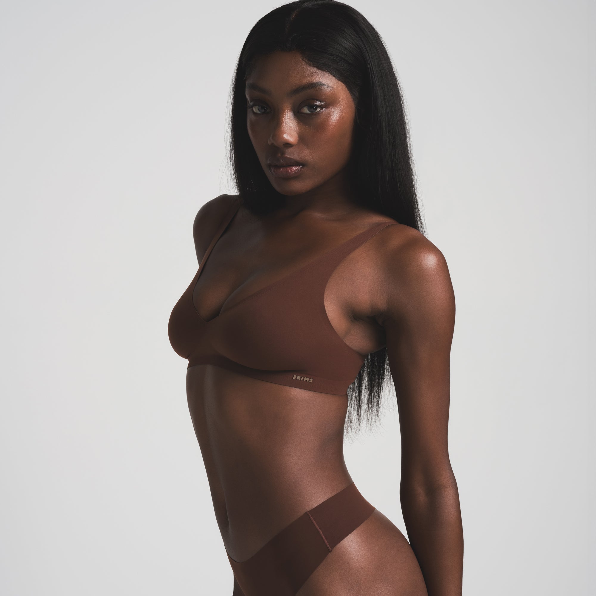 NAKED PLUNGE BRALETTE | COCOA