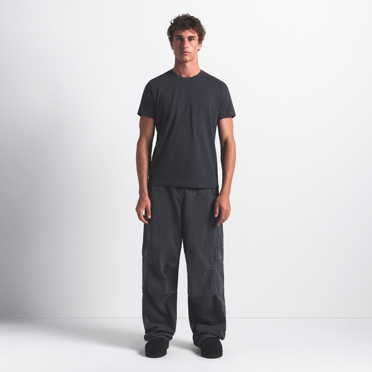 SKIMS COTTON MENS CLASSIC T-SHIRT | GRAPHITE